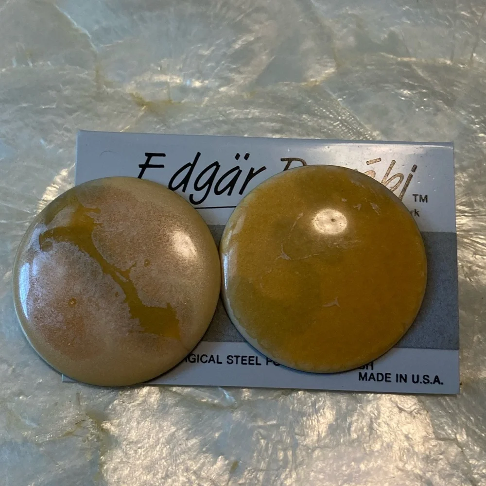 🆕 Beautiful Vintage Enamel Edgar Berebi Earrings Never Worn on Original Card